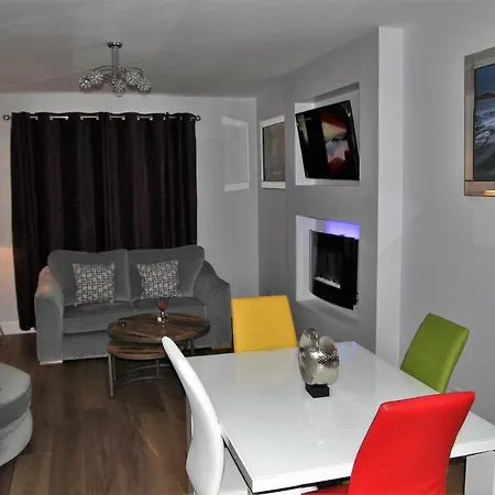 Wild Atlantic 65 Burnside Апартаменты Леттеркенни